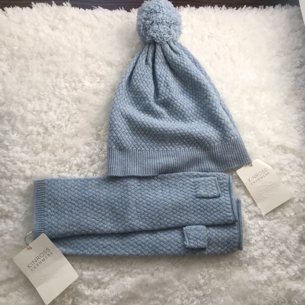 Cashmere hat and gloves set